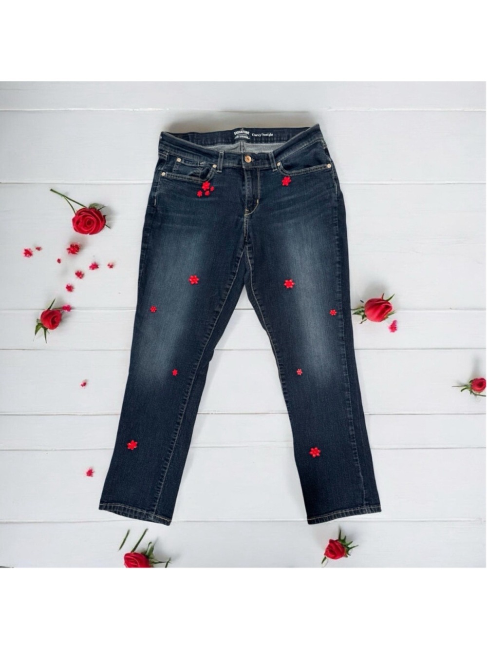 Signature Levi Strauss Jeans Womens 14S 32 X 30 CURVY Straight Red Flowers